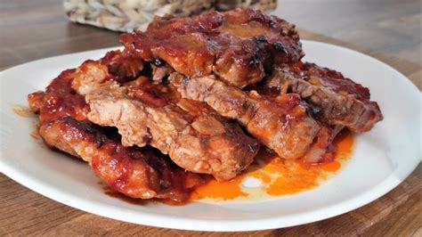 Ingrediencie na pečenú krkovičku s cibuľou