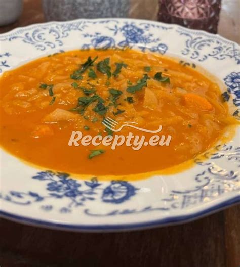 Zápražka s cibuľkou a mletou paprikou