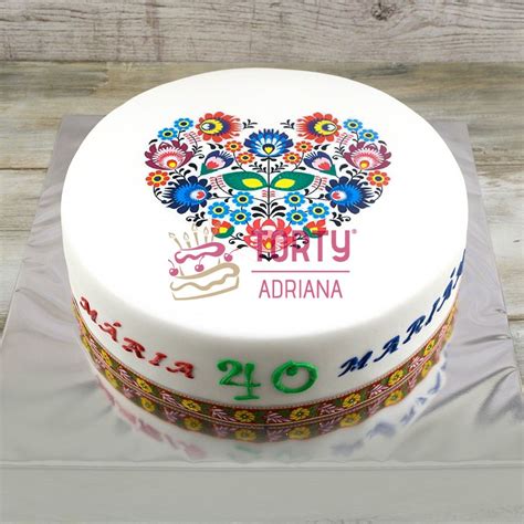 ukážka torty zdobenej jedlým papierom s ľudovým motívom