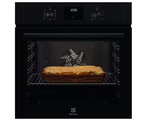 Horkovzdušná rúra Electrolux SurroundCook®