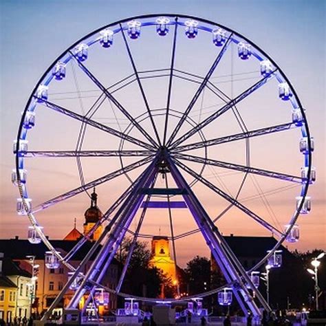 Historické ruské koleso Riesenrad v Prátri