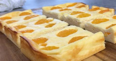 Pripravený mandarinkový koláč