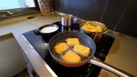 Ingrediencie na pečený syr a hranolky