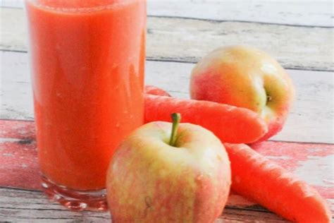 Zložky pre mrkvovo-jablkové smoothie