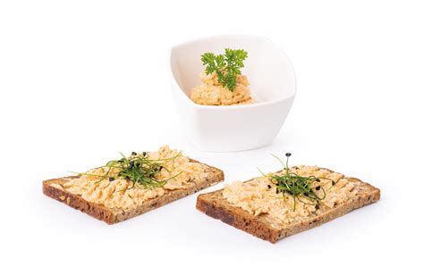 Ingrediencie na mrkvovú nátierku s cesnakom