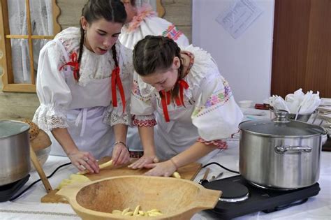 Koláž tradičných jedál Prešovského kraja