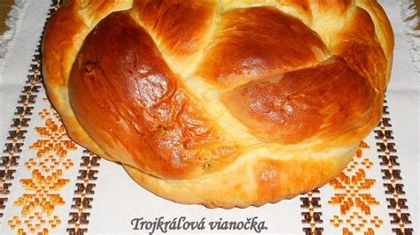 Upečená vianočka bez droždia