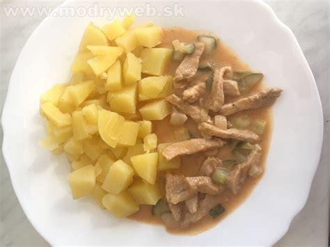 Bravčový stroganov s haluškami