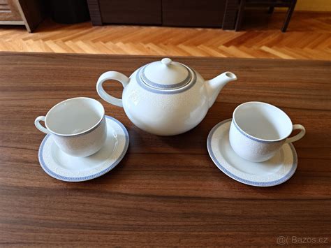 Porovnanie moderných a tradičných dizajnov obedových súprav z karlovarského porcelánu