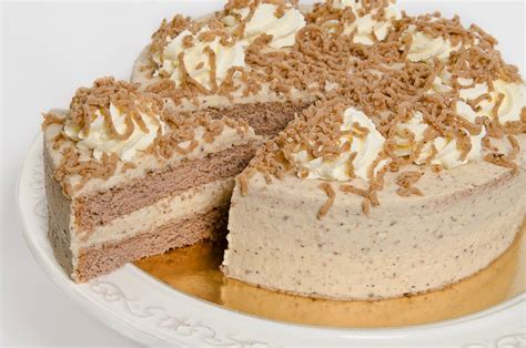 Gaštanová torta s čokoládovými roládkami