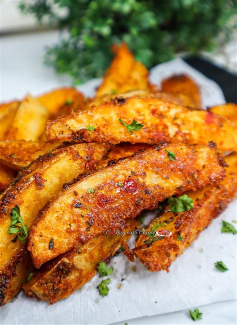 Crispy baked potato wedges
