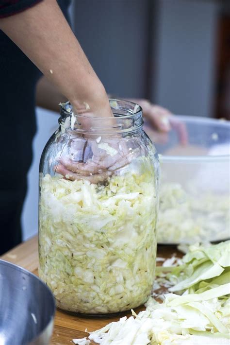 Sterilizácia kyslej kapusty v pohároch