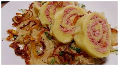 Surové ingrediencie na zemiakovú roládu
