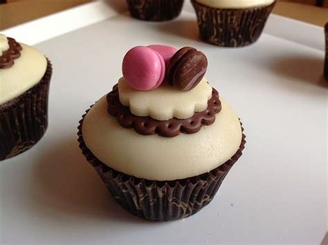 Cupcakes zdobené cukrovými očami