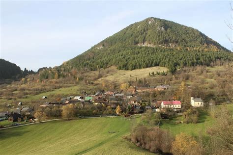 Panoramatický pohľad na obec Hubová