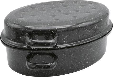 Pekáč na tortu s pripraveným cestom