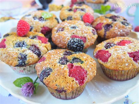 Muffiny s tvarohovou plnkou a ovocím