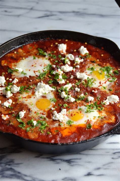 Shakshuka s pečenými vajcami