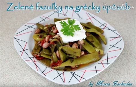 Surové zelené fazuľky a čerstvé paradajky