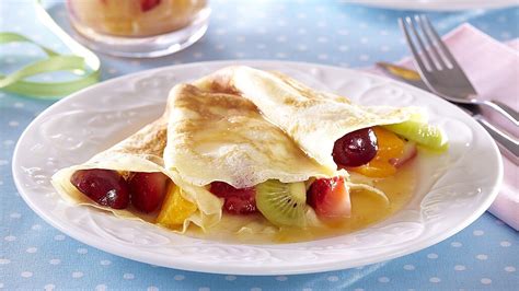 Flambované palacinky s plameňmi