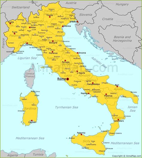 Mapa Talianska so zvýraznenými hlavnými nákupnými centrami a outletmi