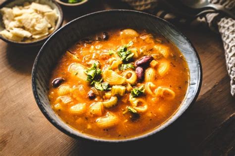 Minestrone polievka so špargľou