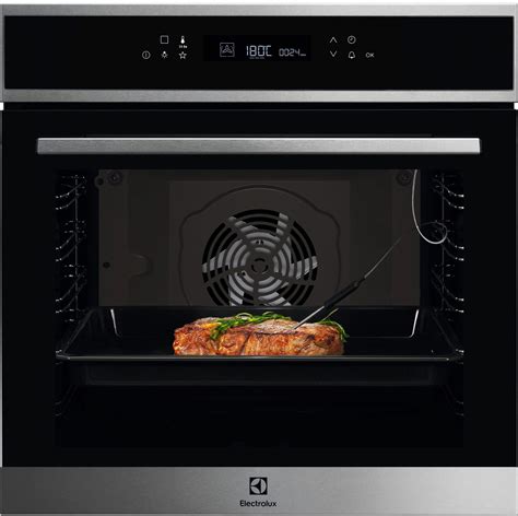 Zabudovateľná rúra Electrolux EOD6C71X v modernej kuchyni