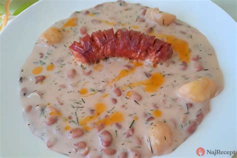 Vegetariánsky fazuľový prívarok s bylinkami