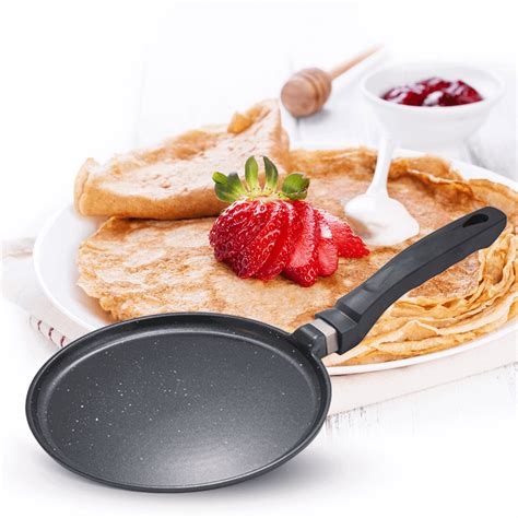 Kvalitná panvica na palacinky s nepriľnavým povrchom