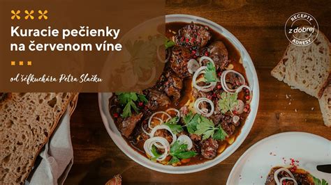 Servírovanie vyprážanej husacej pečienky s rôznymi prílohami
