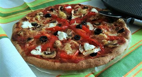 Špaldová pizza pečená v panvici