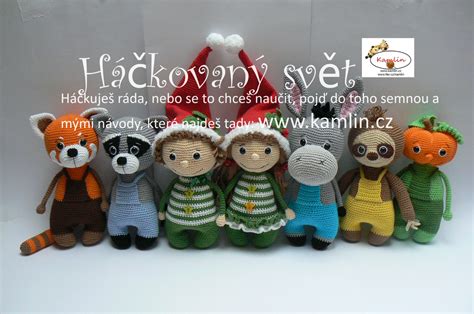 Háčkované koláčiky a ovocie na dekoráciu