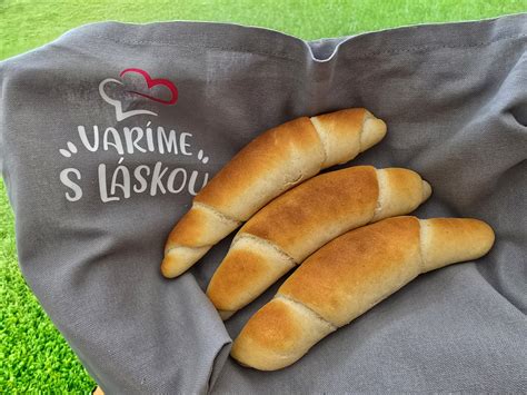 Čerstvo upečené domáce rožky