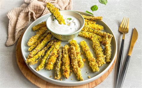 Cuketové hranolky s parmezánom