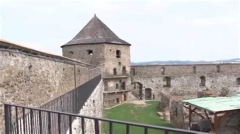 Historická ilustrácia stredovekého kláštora