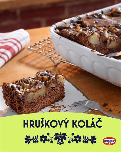 Skladanie vrstiev strúhaného koláča vo forme