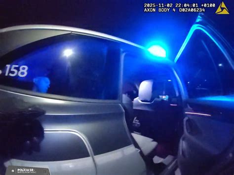 Zelenina prechádzajúca procesom blanšírovania, kde sa krátko varí v horúcej vode a potom ochladzuje v ľadovej lázni.