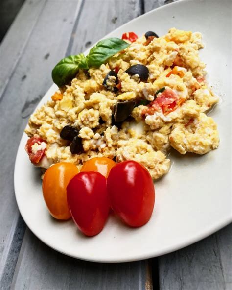 Praženica s paradajkami a mozzarellou