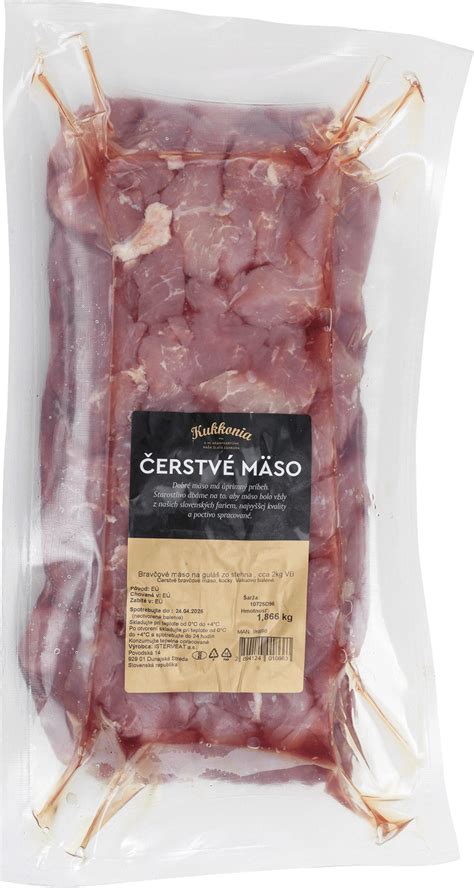 Čerstvé divinové mäso nakrájané na kocky