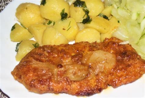 Obrátené rezne s miskou cesnakového dresingu