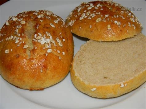 Misky s kukuričnou múkou a korením