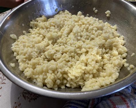 Čerstvá domáca mrvenička na utierke