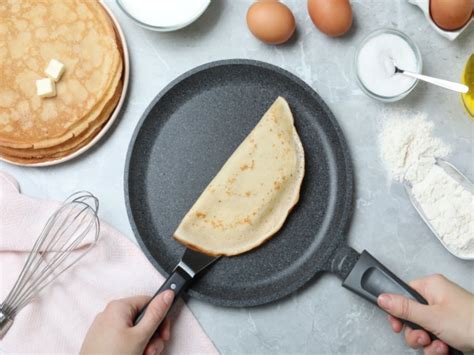 Rôzne typy panvíc na palacinky