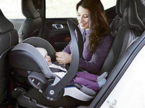 Odporúčané časové limity pre bábätká v autosedačke typu vajíčko