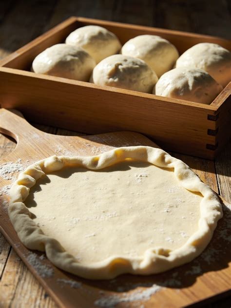 Zamrazené cesto na pizzu rozdelené na jednotlivé porcie