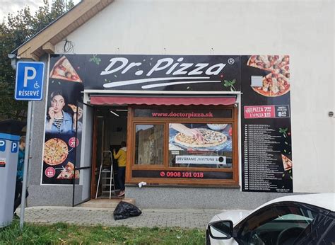 Exteriér pizzerie Dr. Pizza v Kolárove