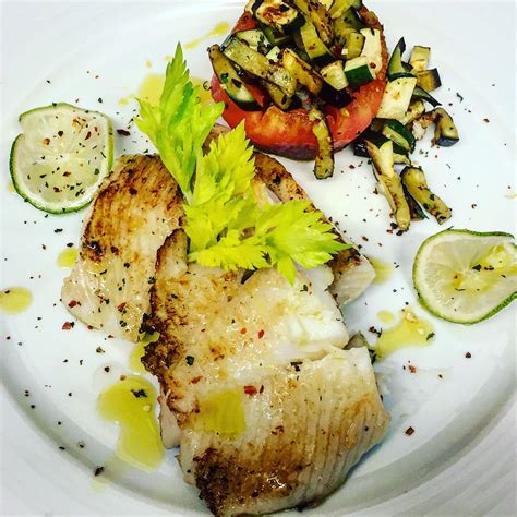 Grilovaný halibut so špenátom a cuketou - zdravá alternatíva