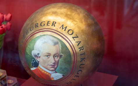 Mozartkugel zo Salzburgu