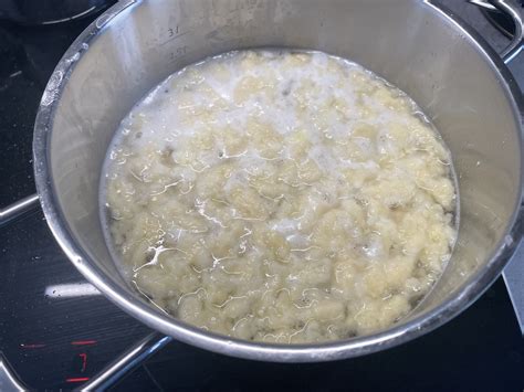 Hotové ovsené halušky pripravené na servírovanie