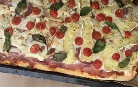 Porovnanie tenkého a hrubého pizza cesta